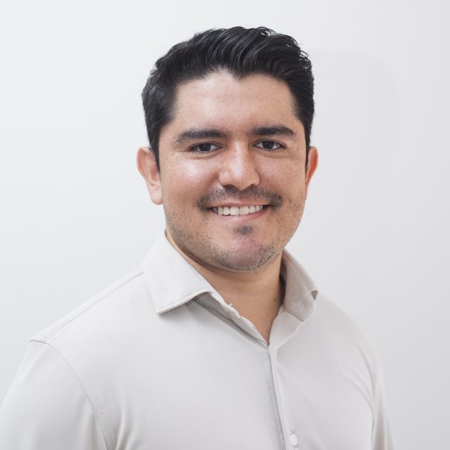 https://mexicolaw.com.mx/wp-content/uploads/2025/06/LO-3-640x640.jpg
